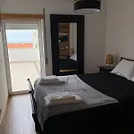 Sunset House / Casa Por Do Sol * Ναζαρέ