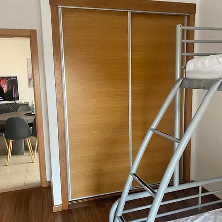 Sunset House / Casa Por Do Sol דירה נאזרה